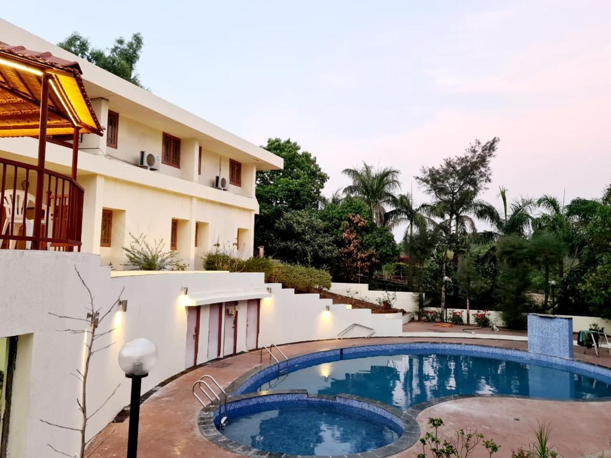 Arcus Villa - Swimming Pool/Ac/Luxurious Mahābaleshwar Exteriér fotografie